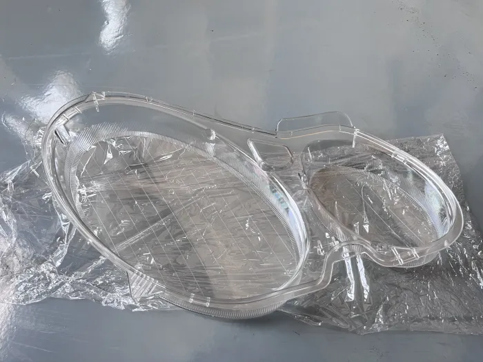 2118201561# Headlight Lens for 