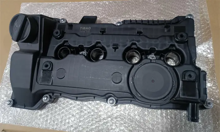 11127568579 Engine Parts Engine Valve Cover for 