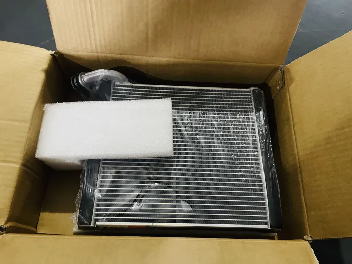 8850126211 Air Conditioning Evaporator for TOYOTA RAV 4 IV (_A4_), RAV 4 IV VAN (_A4_), ALTIS Saloon (_E15_), AURIS (_E15_), RAV 4 / VANGUARD III (_A3_), HIACE V Van (TRH2__, KDH2__, LH2__, GDH2__), AURIS Hatchback Van (_E15_), HIACE / COMMUTER V Bus