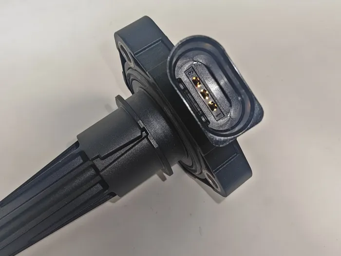  Oil Level Sensor for VW PASSAT B8 Estate (3G5,CB5), AUDI Q5 (8RB), SKODA OCTAVIA IV (NX3, NN3, PV3), CUPRA