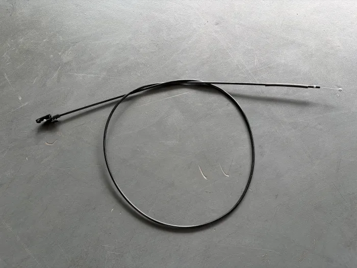 8E1823531D Bonnet Cable for AUDI A4 / S4 B6 (8E2)