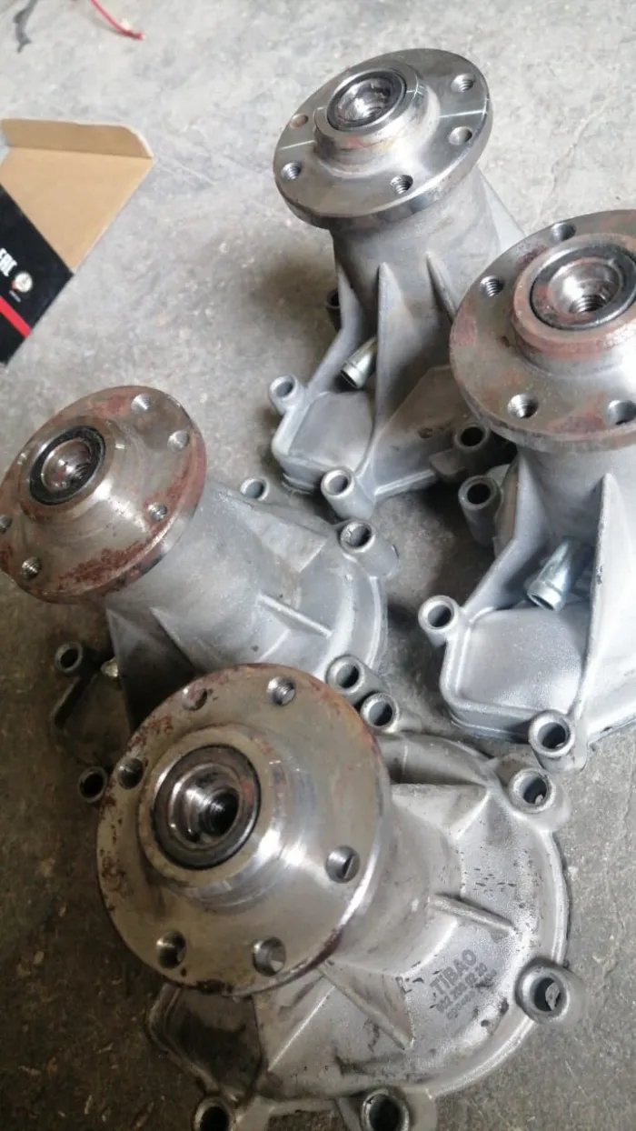 6022000220 Engine Parts Water Pump for MERCEDES-BENZ SPRINTER 2-t Platform/Chassis (B901, B902), G-CLASS Cabrio (W460), VITO Bus (W638), V-CLASS (638/2), VARIO Van (B667, B670, B668), UNIMOG, E-CLASS Break (S124), C-CLASS (W202), S-CLASS (W140), 124 