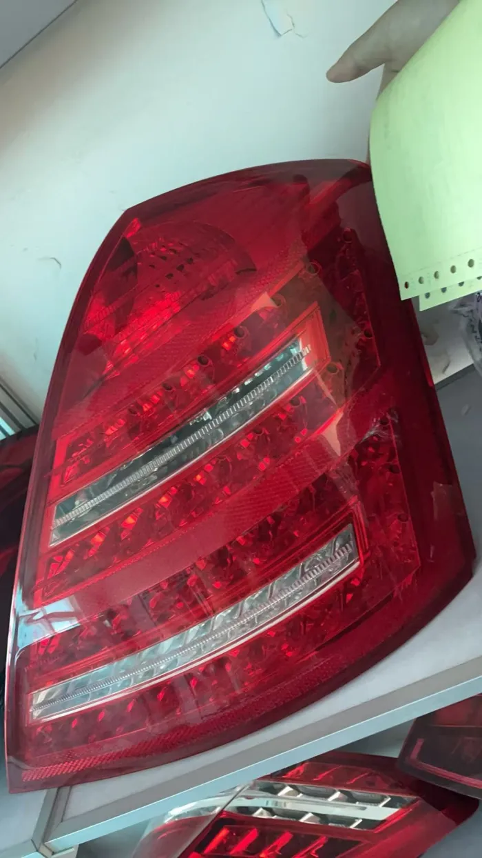 2218200664 Taillight for MERCEDES-BENZ S-CLASS (W221)