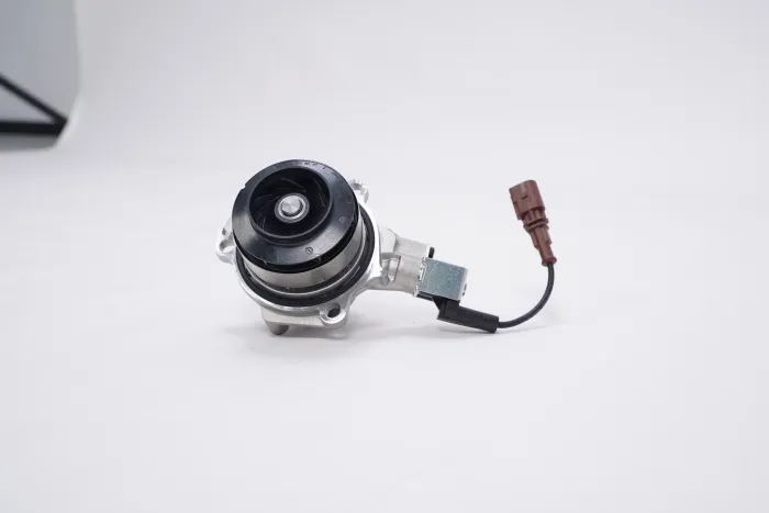 04L121011E Engine Parts Water Pump for AUDI Q2, VW TIGUAN, MAN TGE Van, SEAT LEON Hatchback Van (5F1), SKODA KAROQ (NU7, ND7)