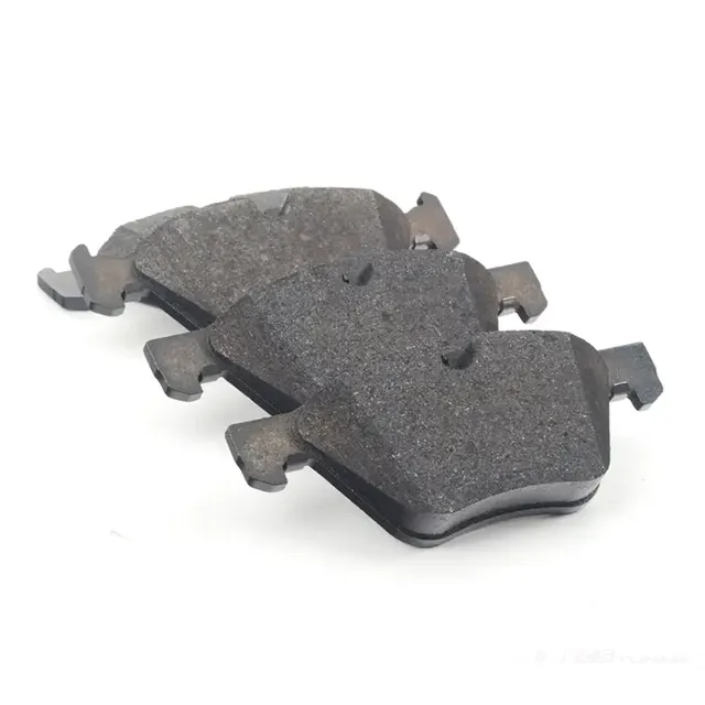 34116763617 BMW Front Brake Pad for BMW Z4 Roadster (E89), X1 (E84), 3 Touring (E91), 1 (E87), 5 (E60)