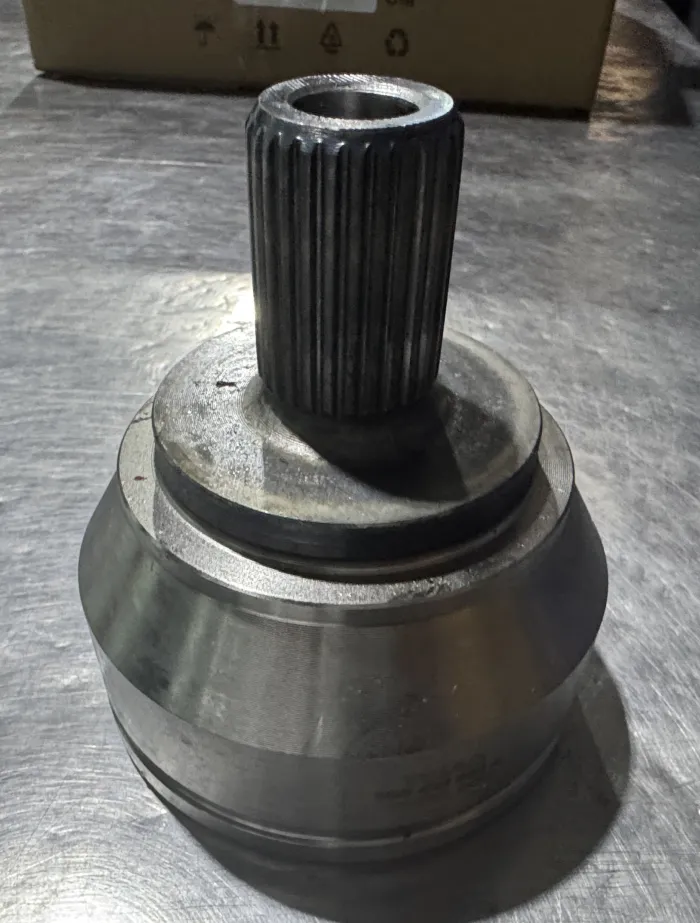 2H0498099A Transmission Parts C.V Joint for VW AMAROK (2HA, 2HB, S1B, S6B, S7A, S7B)