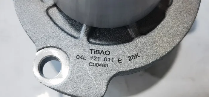 04L121011E Engine Parts Water Pump for AUDI Q2, VW TIGUAN, MAN TGE Van, SEAT LEON Hatchback Van (5F1), SKODA KAROQ (NU7, ND7)