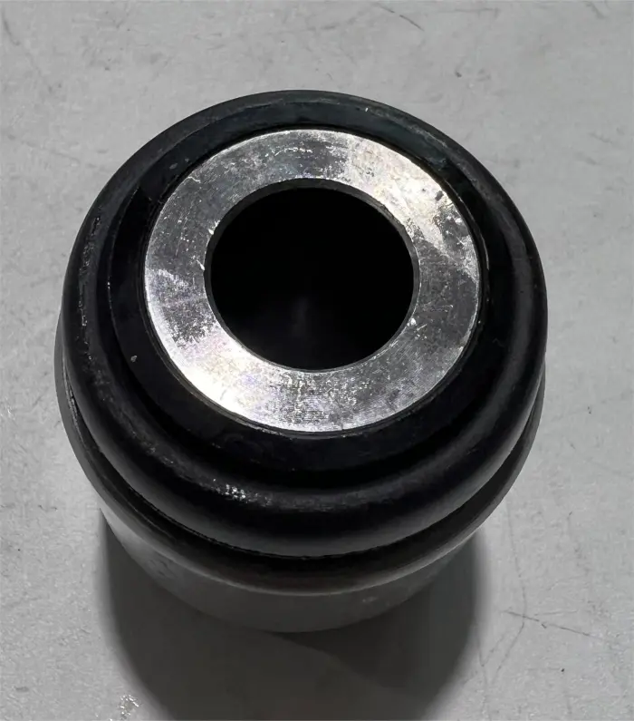 2313330227 Suspension Parts A2043520027 Control Arm Bushing for MERCEDES-BENZ E-CLASS, JAGUAR XK II Coupe (X150)