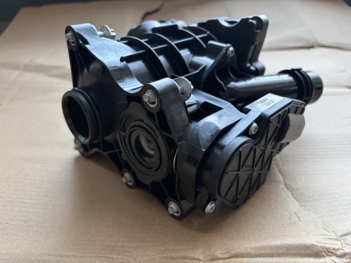 11538642560 Engine Parts Thermostat for 