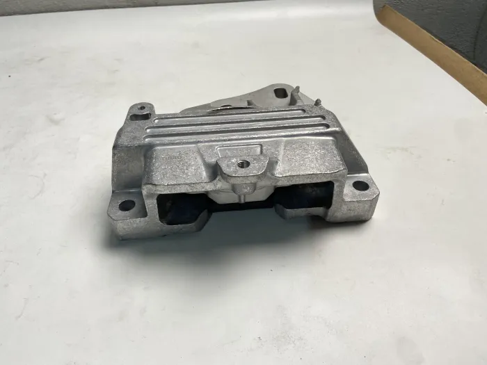 2472403100 Transmission Parts Transmission Mount for MERCEDES-BENZ GLA (H247), GLB (X247), A-CLASS (W177), CLA (C118), B-CLASS Sports Tourer (W247)