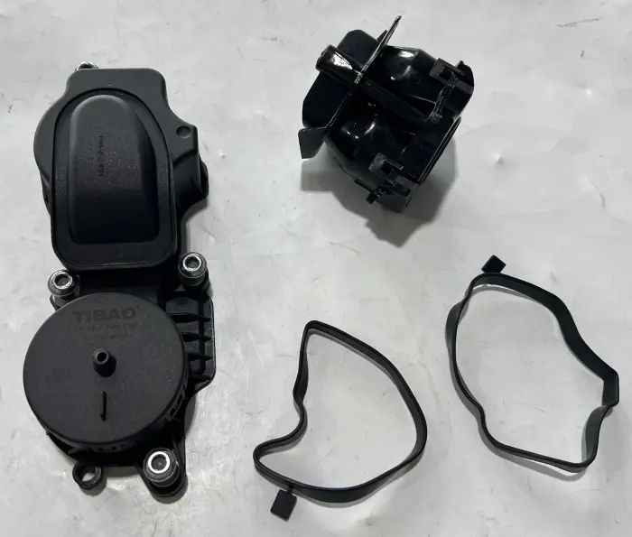 11127799224 Engine Parts Engine Block Breather Valve for BMW 5 Touring (E61), 3 (E46), X3 (E83), 1 (E87)