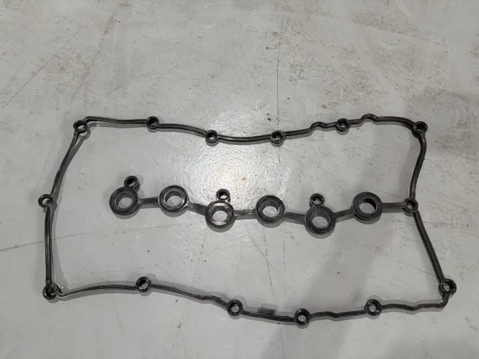 03H103483C Engine Parts Valve Cover Gasket for AUDI Q7, VW CC, SKODA SUPERB II (3T4)