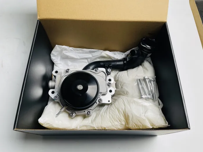 6512006401 Engine Parts Water Pump for MERCEDES-BENZ METRIS Van (W447), METRIS Tourer (W447), E-CLASS Coupe (C207), V-CLASS (W447), MARCO POLO Camper (W447), GLK-CLASS (X204), C-CLASS (W204), CLS (C218), S-CLASS (W221)