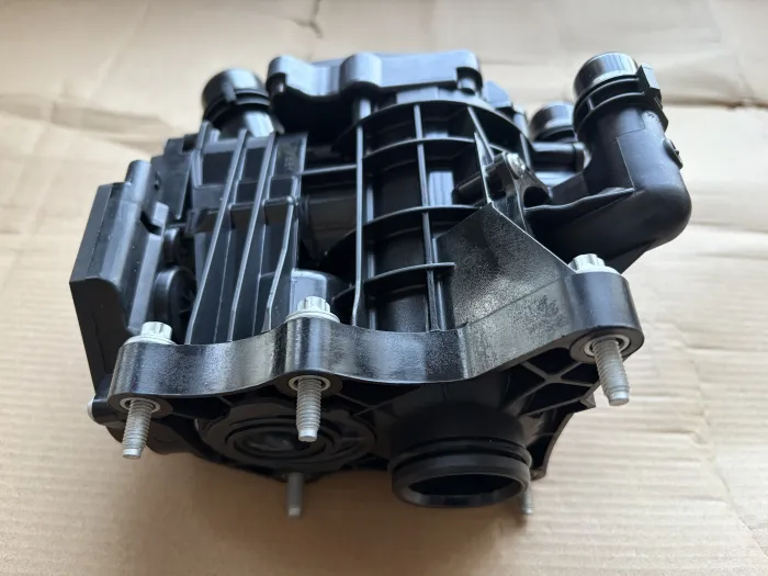 11538642560 Engine Parts Thermostat for 