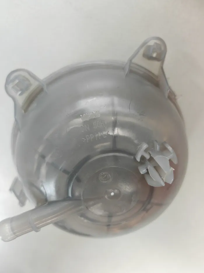  Expansion Tank for VW GOLF VII Estate (BA5, BV5), AUDI A3 (8V1,8VK), SKODA SUPERB III (3V3), SEAT LEON SC (5F5)