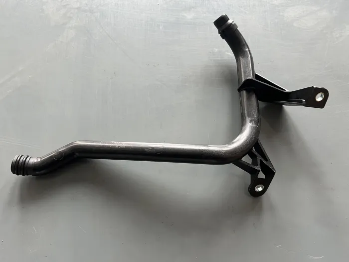 11537502525 Engine Parts Cooling Water Pipe for BMW Z4 Roadster (E85), Z3 Roadster (E36), 5 (E39), 7 (E38)