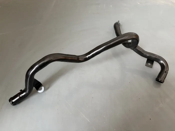 7L6121065AG Engine Parts Cooling Water Pipe for 