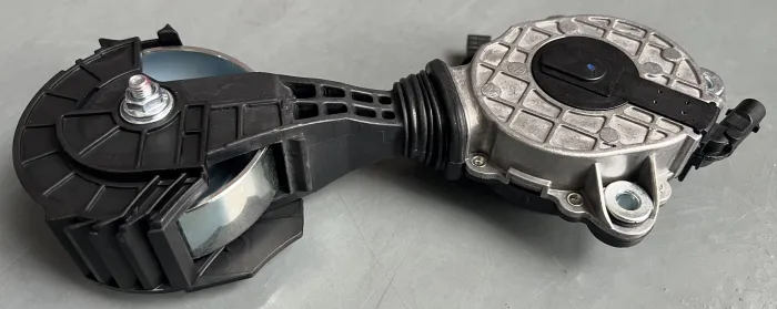 11287598832 Engine Parts Belt Tensioner for BMW 1 Series, CITROËN DS5, DS DS 3 (SA_), DS3 (SA_), MINI MINI CLUBVAN (R55), OPEL GRANDLAND / GRANDLAND X (A18, P1UO), PEUGEOT 308 I (4A_, 4C_), VAUXHALL ASTRA Mk VIII (L)