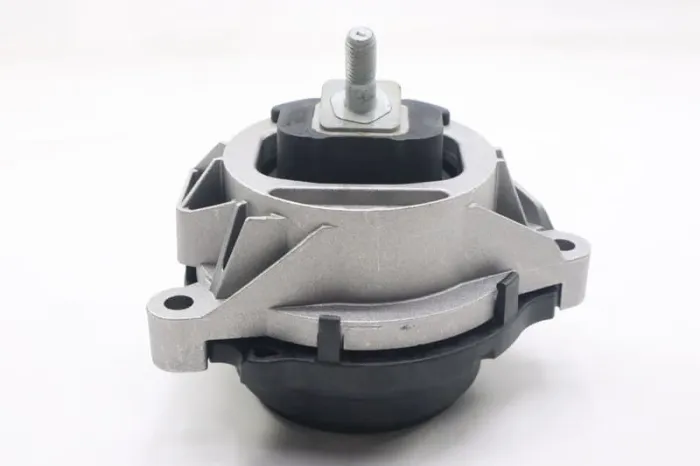 22116856183 Engine Parts Engine Mount for BMW X4 (F26), X3 (F25), 3 (F30, F80), 1 (F21)