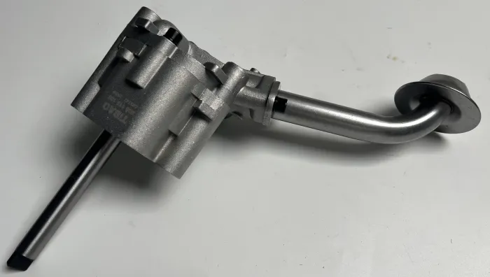 026115105 Engine Parts Oil Pump for AUDI 80, VW CORSAR