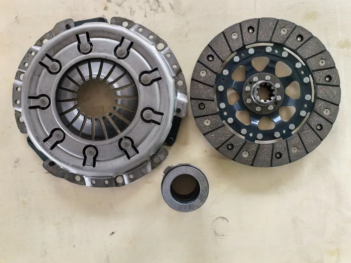 21217523618 Transmission Parts BMW Clutch Kit for BMW 3 (E46), Z3 Roadster (E36)