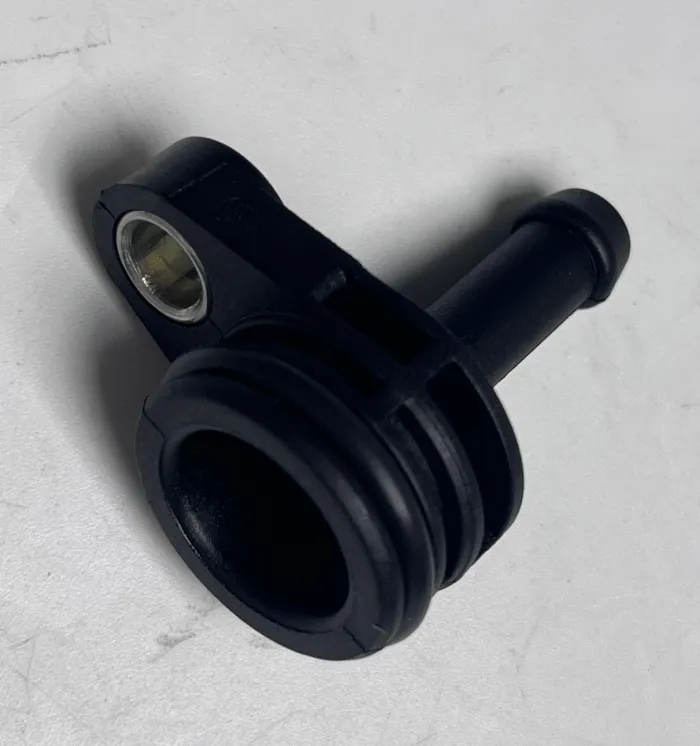 06K121143 Engine Parts Pipe Connector for AUDI Q5, VW SHARAN, SEAT LEON ST (5F8), SKODA OCTAVIA III (5E3, NL3, NR3)