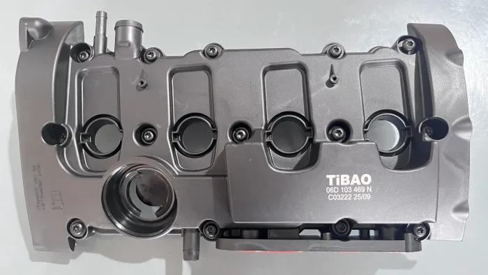 06D103469N Engine Parts Engine Valve Cover for AUDI A4, SEAT EXEO ST (3R5)