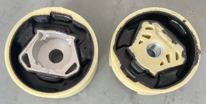 5Q0198037A Engine Mount for AUDI Q2, VW TIGUAN, SEAT LEON (5F1), SKODA KAROQ (NU7, ND7)