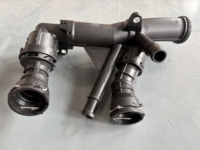 04L121026AE Motorteile Thermostat für AUDI TT, VW T-ROC, SKODA KAMIQ (NW4)