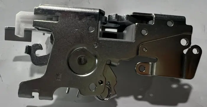 9017201135 Door Lock Actuator for MERCEDES-BENZ SPRINTER 2-t Platform/Chassis (B901, B902), UNIMOG, V-CLASS (638/2), VITO Bus (W638), E-CLASS (W124), MK, NG, 123 Break (S123)