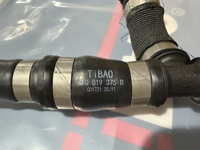 4F0819375B Engine Parts Cooling Water Pipe for AUDI A6 C6 Avant (4F5)