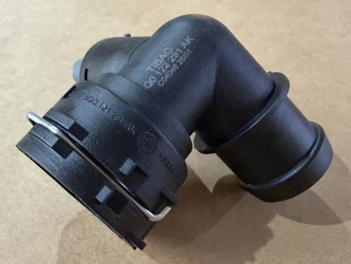 5Q0122291AK Engine Parts Pipe Connector for AUDI A3, VW PASSAT, SEAT ATECA (KH7, KHP), SKODA KODIAQ (NS7, NV7, NS6)