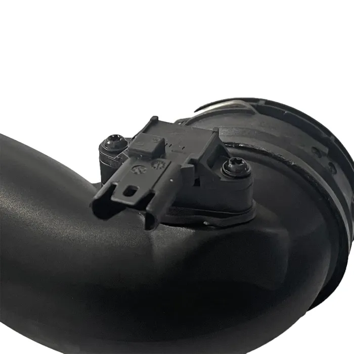 13717609810 Engine Parts Intake Pipe for BMW 7 (F01, F02, F03, F04), X6 (E71, E72)