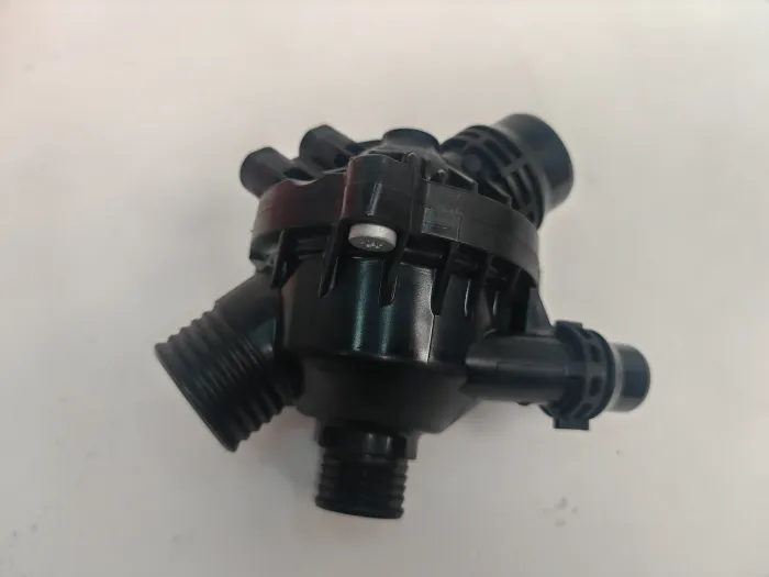  Thermostat for BMW 1 (E87), 3 Touring (E91), 5 Touring (E61), X3 (E83), 6 Convertible (E64), Z4 Roadster (E85), 7 (E65, E66, E67)