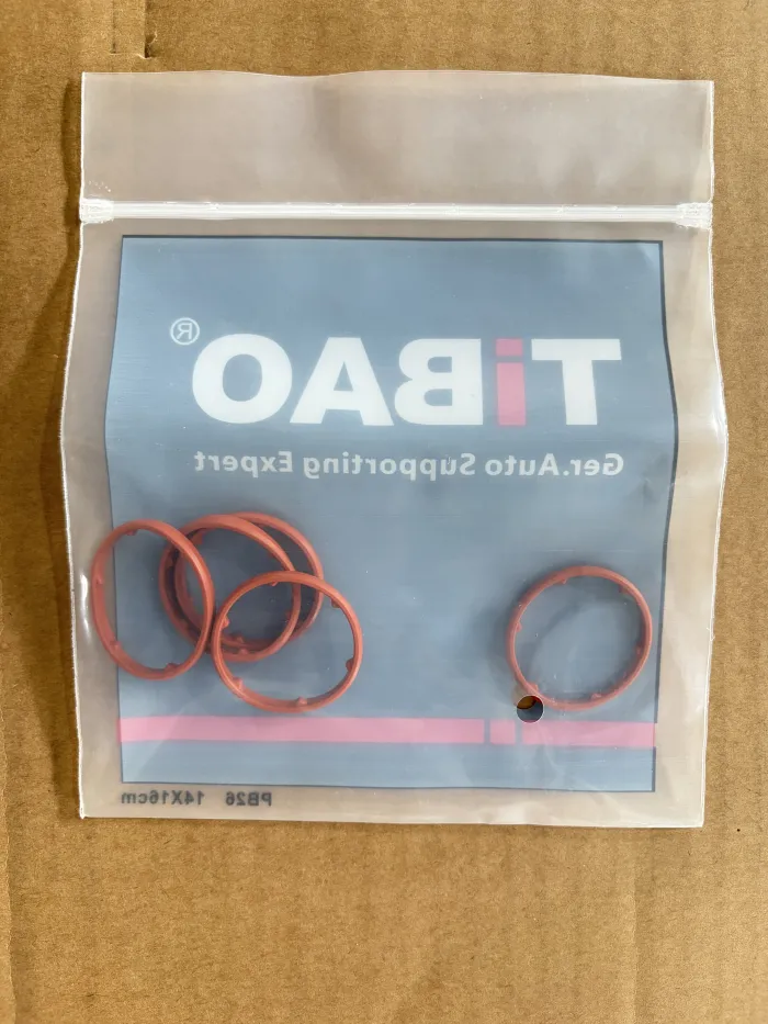 06M117070G Engine Parts Gasket，oil Cooler for AUDI A5, PORSCHE PANAMERA, VW TOUAREG, BENTLEY BENTAYGA (4V1)