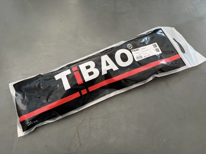 LR000943 Engine Parts Cooling Water Pipe for