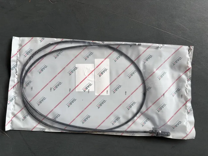 8E1823531D Bonnet Cable for AUDI A4 / S4 B6 (8E2)