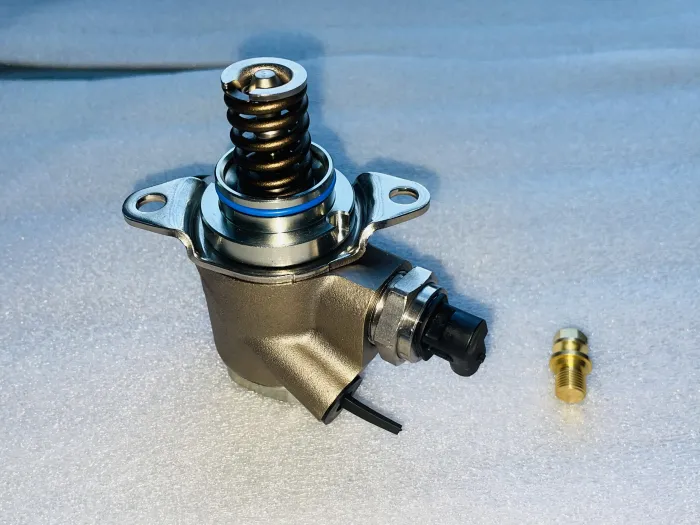 07L127026Q Engine Parts High Pressure Pump for