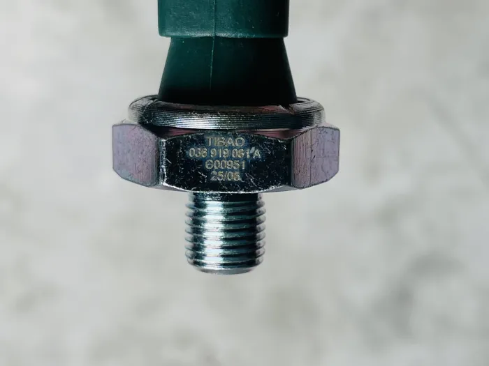 036919081A Oil Pressure Switch for AUDI A5, VW POLO, CUPRA LEON (KL1), SEAT ARONA (KJ7, KJP), SKODA RAPID Spaceback (NH1)