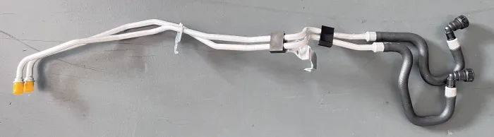 LR035552 Engine Parts Oil Pipe for 