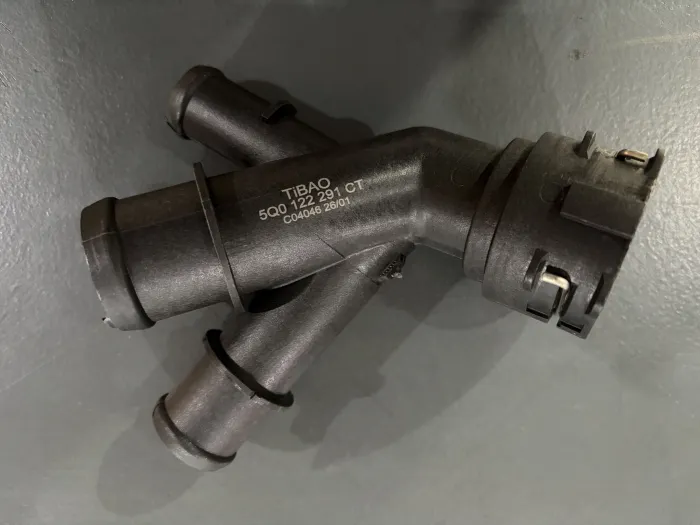 5Q0122291CT Engine Parts  Coolant Flange for AUDI A3, VW GOLF, SEAT LEON (5F1)