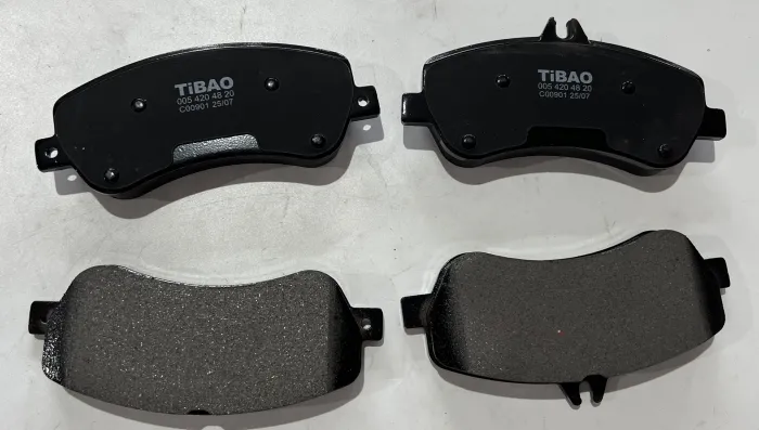 0054204820 Brake Pads for MERCEDES-BENZ GLK-CLASS (X204), E-CLASS Convertible (A207)