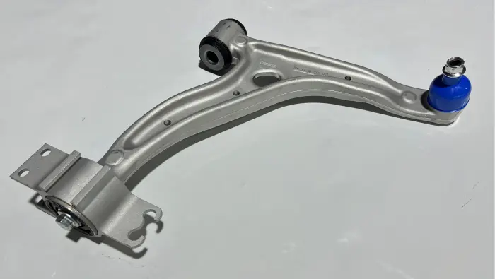 1563300600 Suspension Parts Control Arm for MERCEDES-BENZ GLA-CLASS (X156)