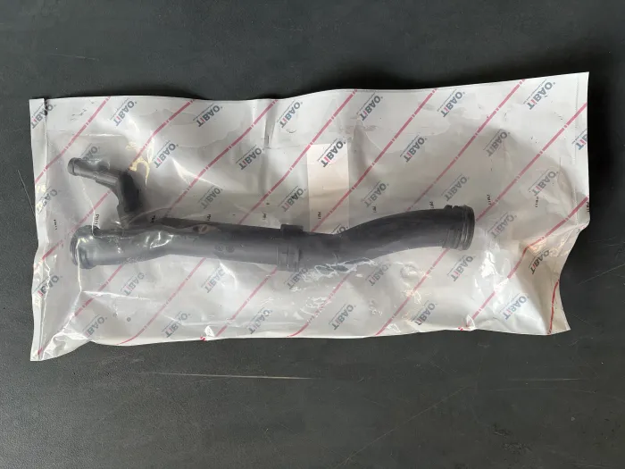 03C121065F Engine Parts Cooling Water Pipe for AUDI A1, VW MAGOTAN, SEAT IBIZA IV Hatchback Van (6J1), SKODA FABIA II (542), FABIA II (5J, 542)
