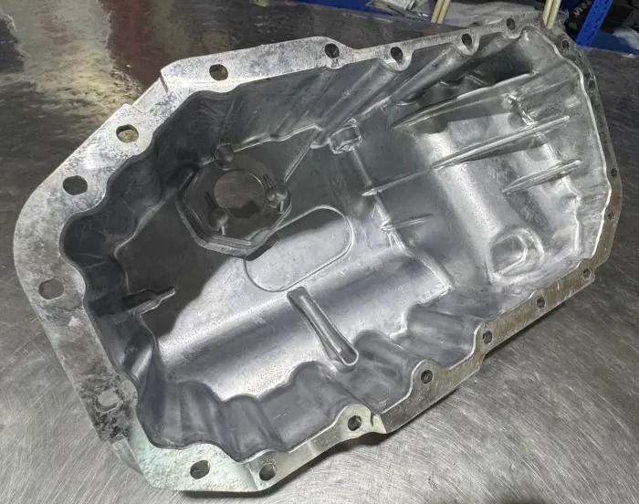 03C103603T Engine Parts Oil Pan for AUDI A1, VW CC, SEAT IBIZA IV ST (6J8, 6P8), IBIZA Mk IV ST (6J8, 6P8), SKODA RAPID Spaceback (NH1)