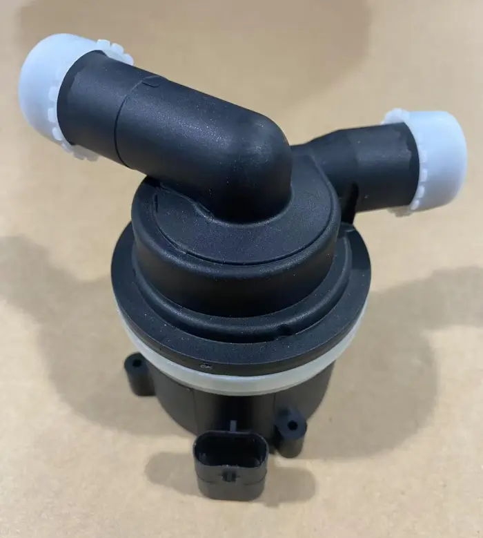 03L965561A Engine Parts Auxiliary Water Pump for VW AMAROK (2HA, 2HB, S1B, S6B, S7A, S7B)