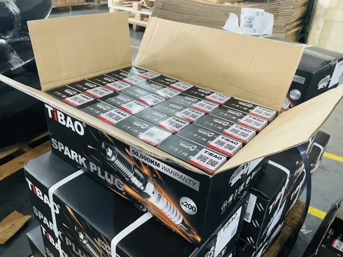 0041591803 Engine Parts Spark Plugs for MERCEDES-BENZ M-CLASS, HYUNDAI i10 I (PA)