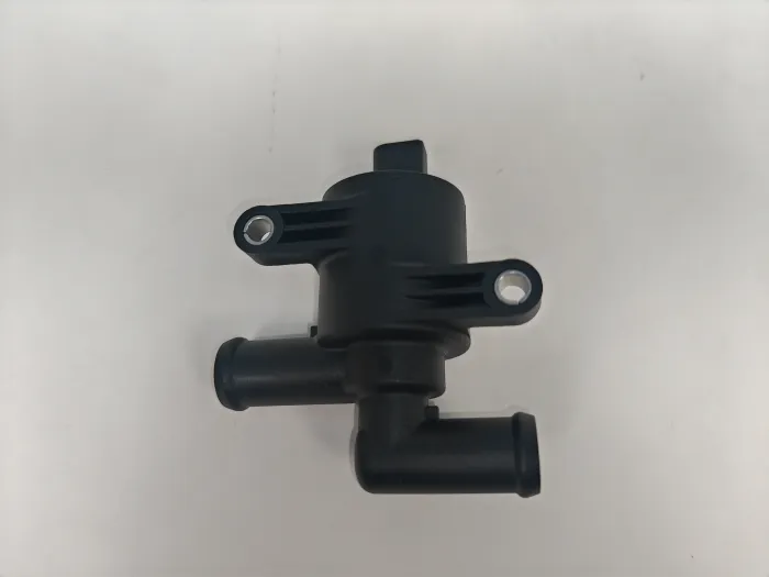 4H0121671D Heater Control Valve for AUDI A3, VW ARTEON, SEAT IBIZA IV SC (6J1, 6P5), IBIZA Mk IV SC (6J1, 6P5), SKODA OCTAVIA III (5E3, NL3, NR3)