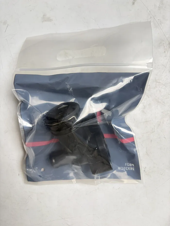 6422001156 Engine Parts Pipe Connector for MERCEDES-BENZ X-CLASS (470), GLE Coupe (C292), GLS (X166), CLS (C219), E-CLASS T-Model (S211), GL-CLASS (X164), GLK-CLASS (X204), G-CLASS Cabrio (W463), C-CLASS (W203), M-CLASS (W164), S-CLASS (W221), R-CLAS