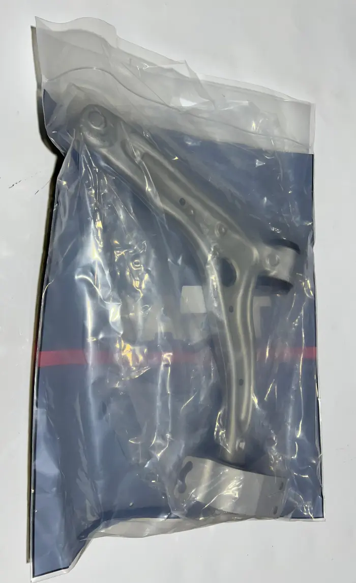 1563300600 Suspension Parts Control Arm for MERCEDES-BENZ GLA-CLASS (X156)